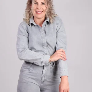 Homage blouse denim met parelmoer knopen Grijs