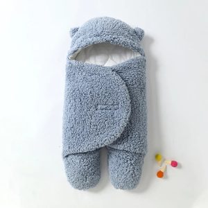SnuggleBear | Baby Wikkel Deken